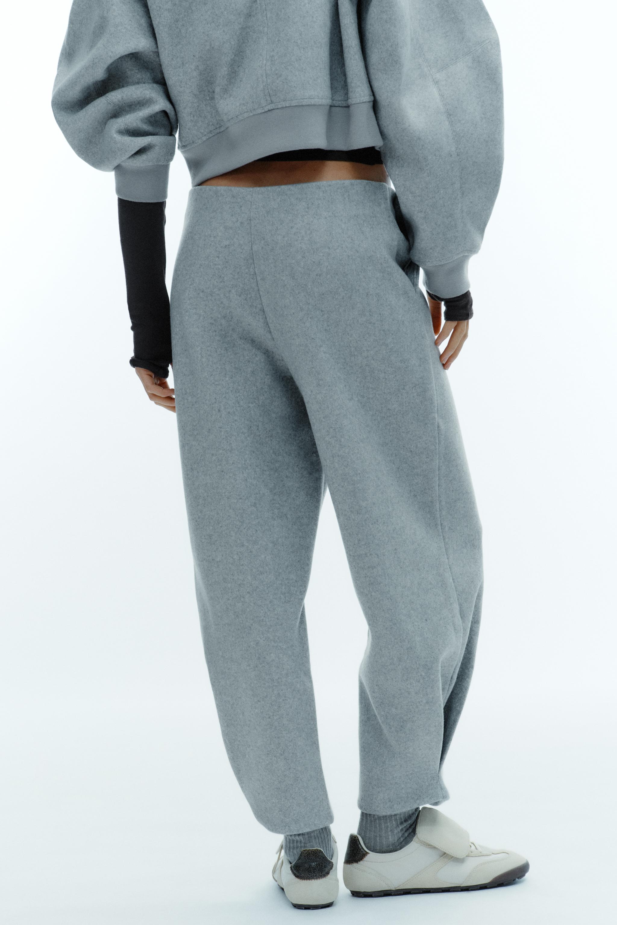 BALLOON SOFT PLEATED PANTS